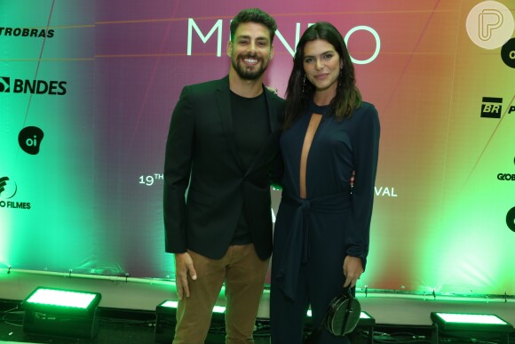Cauã Reymond e Mariana Goldfarb prestigiaram a exibição do filme 'Me Chame pelo Seu Nome', drama romântico LGBT dirigido pelo italiano Luca Guadagnino, no Festival do Rio, em 6 de outubro de 2017