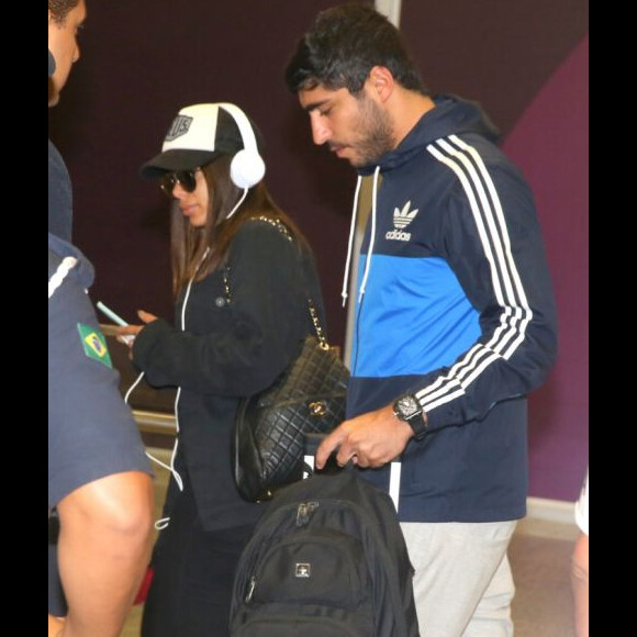 Anitta, namorada de Thiago Magalhães, fala de afinidade do casal: 'Verdadeiros'