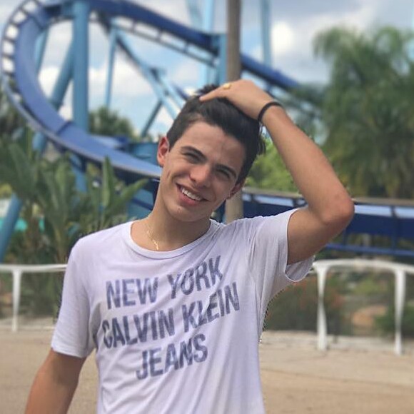 Thomaz Costa ficou desesperado com o sumiço do avô, seu Nilton, que tem problema de memória. O idoso foi encontrado por anônimos a 15 quilômetros de casa