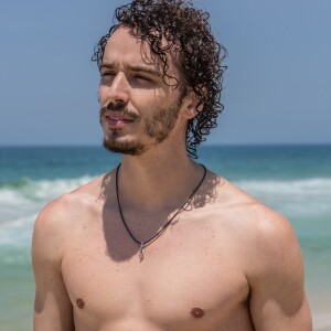 Cláudio (Gabriel Stauffer) vai voltar após um período longe na novela 'A Força do Querer'