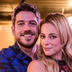 Jeiza (Paolla Oliveira) fica grávida de Zeca (Marco Pigossi) e tem dois filhos com o caminhoneiro, no final da novela 'A Força do Querer'