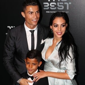 Cristiano Ronaldo levou o filho mais velho, Cristiano Ronaldo Junior, e a namorada ao evento