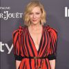 Cate Blanchett caprichou no decote para o InStyle Awards, realizado em Los Angeles, na Califórnia, em 23 de outubro de 2017