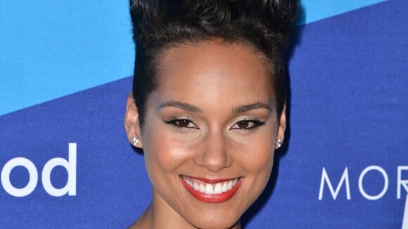 Alicia Keys é a nova garota-propaganda da Givenchy Parfums: 'Muito orgulhosa'