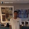Neymar exibiu o quadro de Bruna Marquezine em sua casa nesta terça-feira, 24 de outubro de 2017