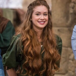 Marina Ruy Barbosa está envolvida com as gravações da novela das sete 'Deus Salve o Rei', na qual vai interpretar a plebeia Amália