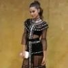 Camila Queiroz exibe look transparente Dior no Prêmio Multishow 2017