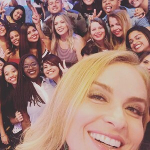 Angélica exibiu os bastidores da gravação do 'Vídeo Game' em seu Instagram