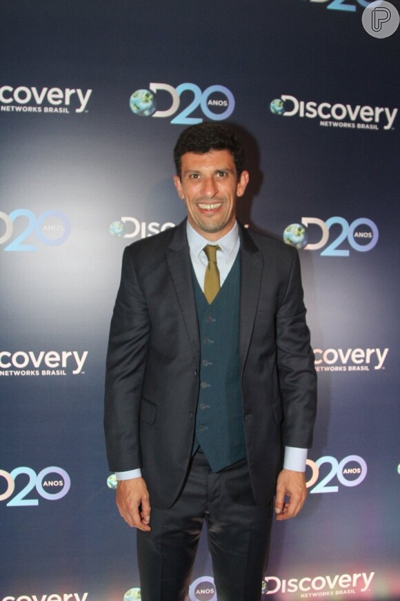 Milhem Cortaz na festa de 20 anos do Discovery no Brasil