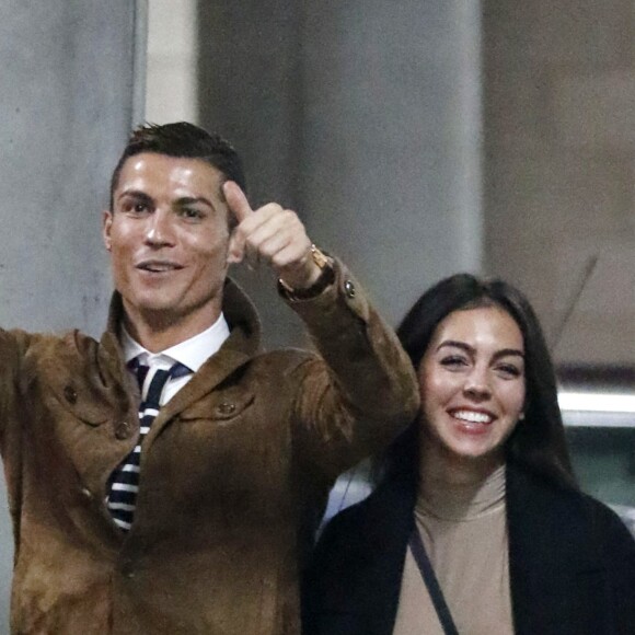 Alana Martina, filha de Cristiano Ronaldo e Georgina Rodríguez, nasce em 25 dias. A modelo declarou: 'Vamos dizer o nome de nossa menina. Estamos muito bem e contentes'