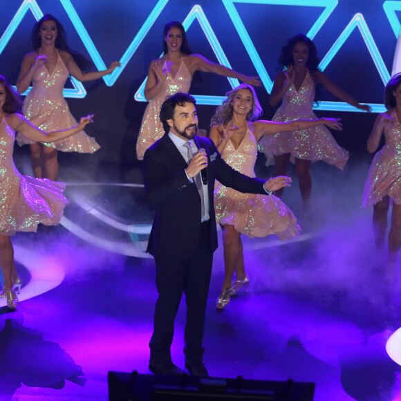 Um dos artistas a se apresentar no Teleton 2017, Padre Fábio de Melo foi citado em discurso emocionado de Eliana: 'Com seus conselhos e suas palavras me trouxe a calma e deu paciência para esperar'