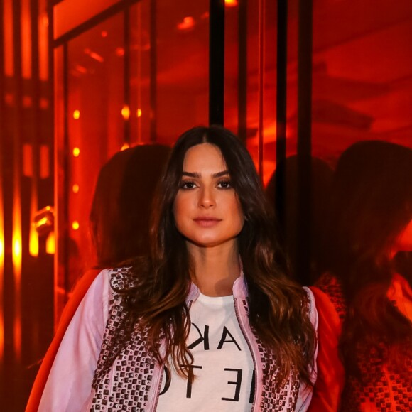 Thaila Ayala usou look sexy insporado nos ursinhos carinhosos