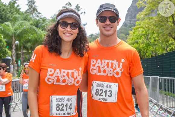 Débora Nascimento, grávida de 3 meses de Bella, sua primeira filha com José Loreto, participou de corrida promovida pela Rede Globo neste domingo, dia 29 de outubro de 2017