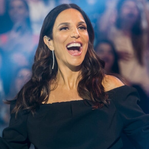 Grávida, Ivete Sangalo minimiza padrão de beleza: 'Se está saudável, tem tudo'