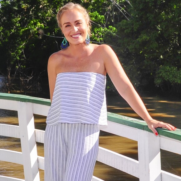 Angélica, recentemente, voltou a gravar o 'Vídeo Game' depois de 6 anos