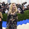 'Humor de domingo', escreveu Madonna na legenda do vídeo das filhas