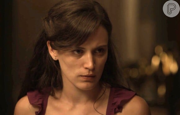 Clara (Bianca Bin) impede que Gael (Sergio Guizé) explore suas esmeraldas e diz que só ela tem esse direito, na novela 'O Outro Lado do Paraíso'