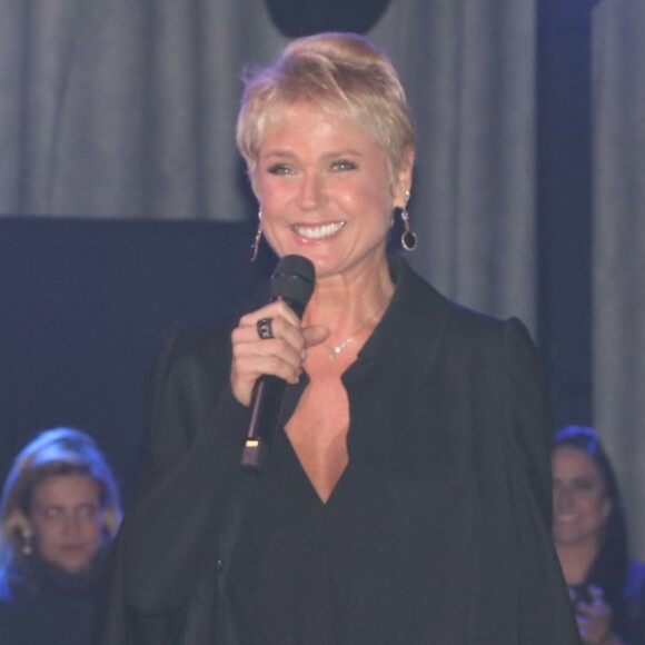 Xuxa Meneghel está nos EUA passando alguns dias ao lado da filha, Sasha