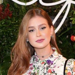 Marina Ruy Barbosa sugeriu um look de Halloween e divertiu seus seguidores: 'Múmia preta'