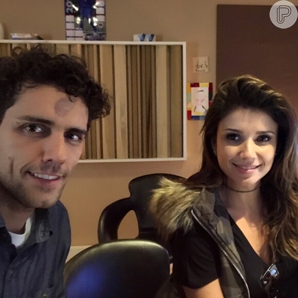 Paula Fernandes e Thiago Arancam assumiram o relacionamento há 10 meses 