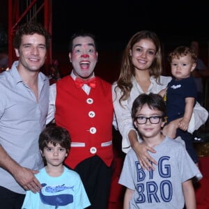 Sophie Charlotte se mudou para NY com Daniel de Oliveira e Otto, filho caçula do ator, que também é pai de Moisés e Raul, frutos de seu casamento com Vanessa Giácomo