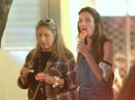Patricia Poeta toma sorvete durante passeio com a mãe, Fátima, no Rio. Fotos!