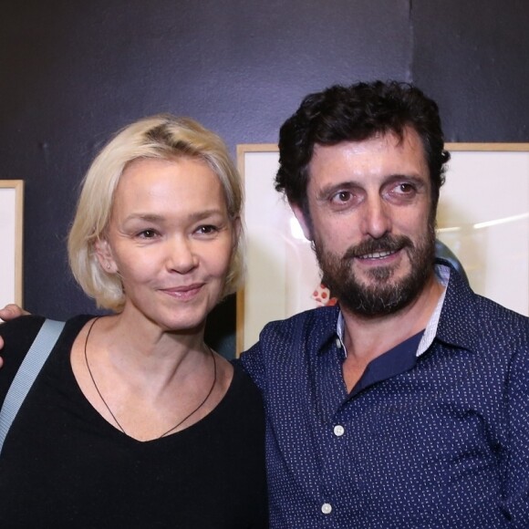 Julia Lemmertz foi à pré-estreia do filme 'Vazante', passado em Minas Gerais no século XIX