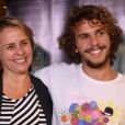 Theo, filho de Giulia Gam e Pedro Bial, acompanhou a mãe na pré-estreia do filme 'Vazante', na noite desta terça-feira, 31 de outubro de 2017, no Rio de Janeiro