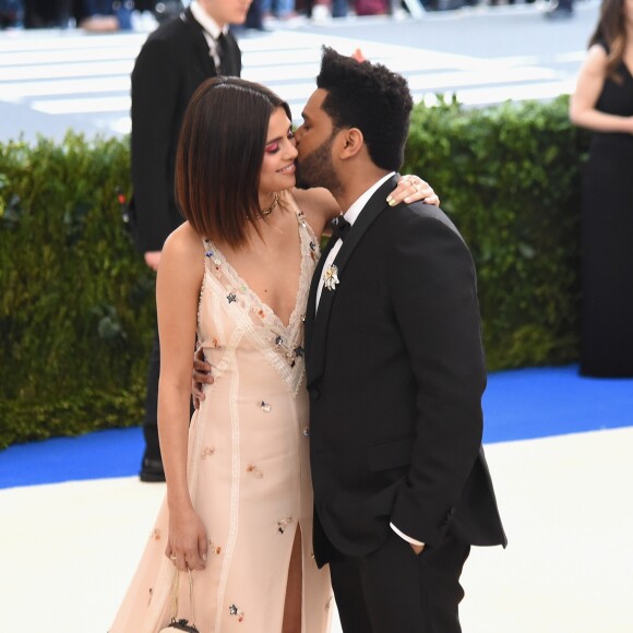 The Weeknd e Selena Gomez estavam juntos há 10 meses