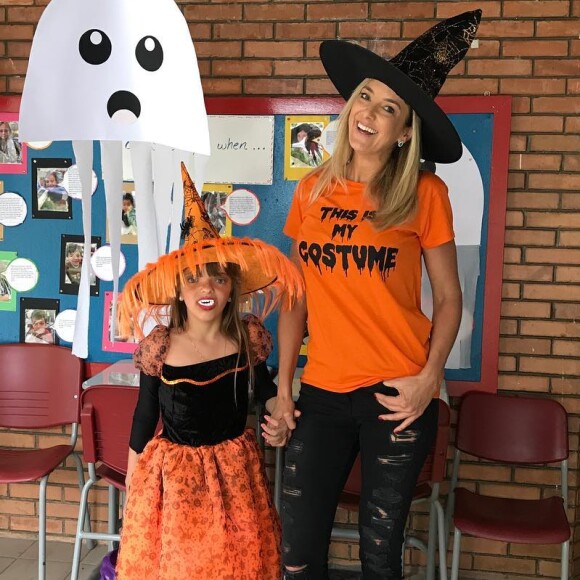 Ticiane Pinheiro se fantasiou para festa de halloween na escola da filha, Rafaella Justus