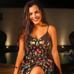 Ex-BBB Emilly Araújo