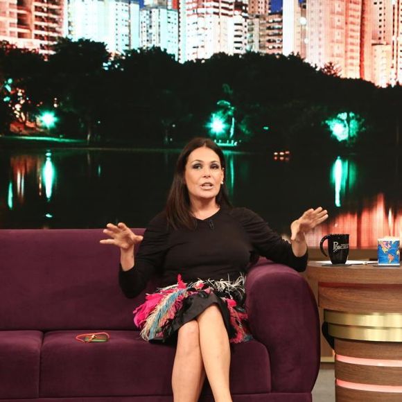 'Eu amo que eu faço e sou atriz de alma, mesmo. Saí da Globo tranquila. Tanto de cá, quanto de lá. Eu sou boa empregada e eles bons patrões', garantiu Carolina Ferraz