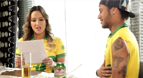 Claudia Leitte levou pergunta de torcedores para entrevista Neymar