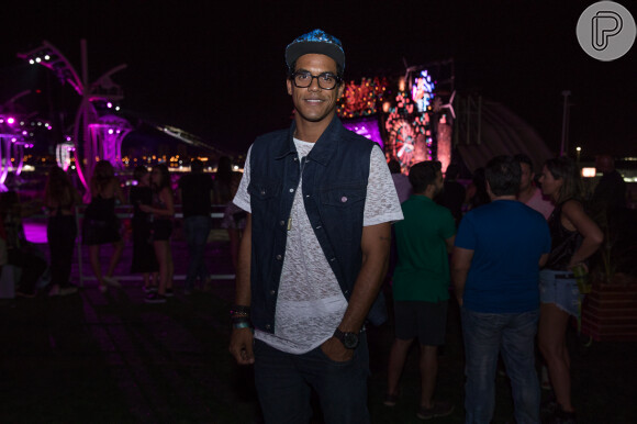 Marcello Melo Jr. marcou presença no Camarote Vip do Festeja Brasil, no Parque Olímpico, na Barra da Tijuca, Zona Oeste do Rio de Janeiro, na noite deste sábado, 4 de novembro de 2017