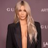 Kim Kardashian também abriu mão da lingerie em sua produção