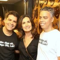 Fátima Bernardes prestigia Lair Rennó, seu parceiro de 'Encontro', no teatro