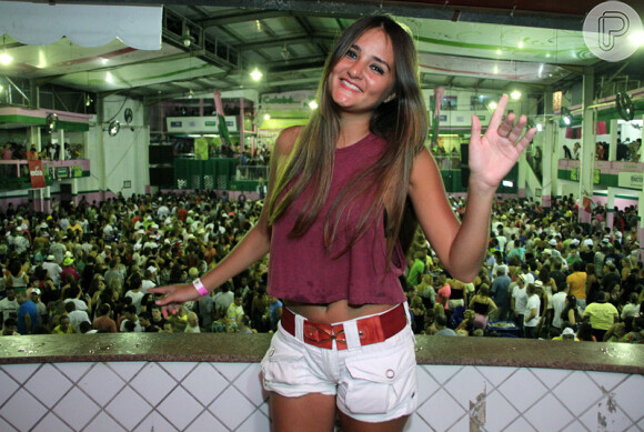 Catarina Migliorini se prepara para desfilar no Carnaval do Rio e esteve na quadra da escola de samba Mangueira no sábado, 26 de janeiro de 2013