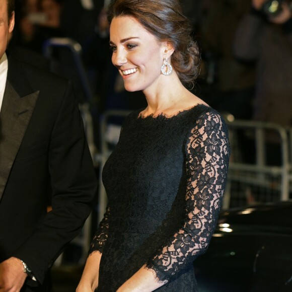 Kate Middleton usou vestido pela primeira vez em 2014, quando ainda estava grávida de Charlotte