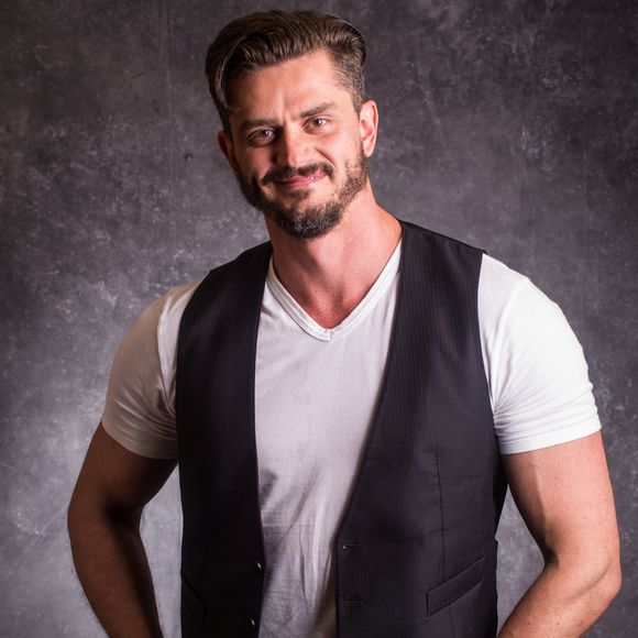 'É chato, entendeu? Você vem para o programa para viver o reality e tem gente vivendo falsário', disparou Marcos Härter sobre Ana Paula Minerato