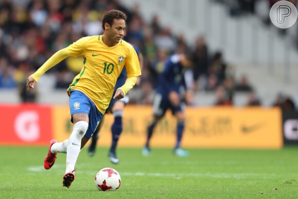 Neymar foi defendido por Tite, técnico da seleção brasileira: 'Tomem cuidado para não generalizar e principalmente tomem cuidado com caráter e índole. Posso falar do caráter, da índole e do grande coração que o Neymar tem'
