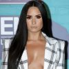 Demi Lovato investiu em joias Messika para ir ao EMA 2017