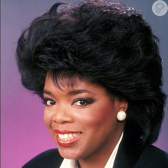 Oprah postou em seu Instagram uma foto do início da sua carreira, nos anos 1980