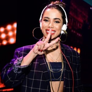 Anitta vibrou com participação no GP: 'É um prazer enorme e uma honra representar meu país, mais uma vez, cantando nosso hino para o público presente no autódromo e para milhões de pessoas que acompanham o evento pela TV'