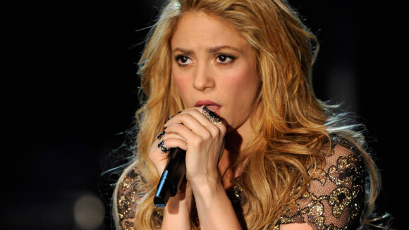 Shakira interrompe turnê na Europa por hemorragia em corda vocal: 'Pesadelo'