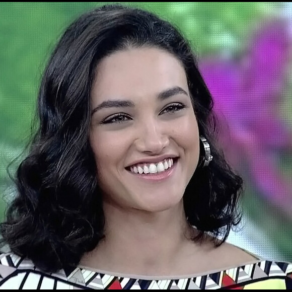 Comum no início da gravidez, Débora Nascimento já está livre do mal-estar: "Parei da fase de enjoo. Graças a Deus!'