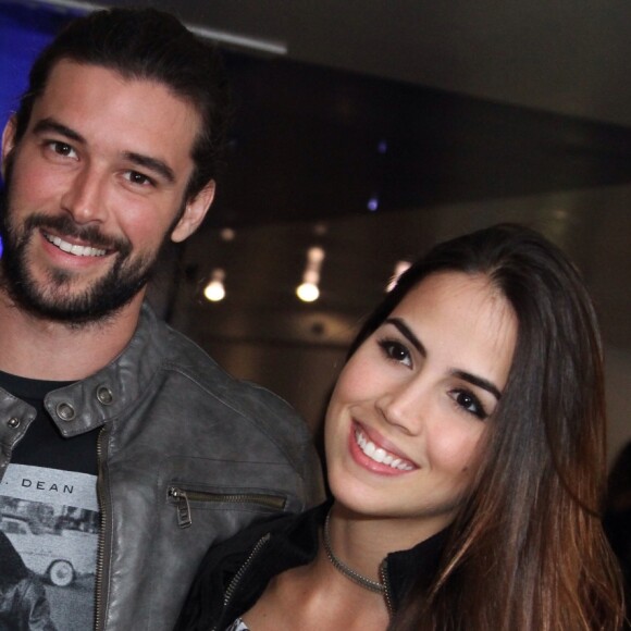 Pérola Faria terminou o namoro com o ator Bernardo Velasco após um ano de relação 