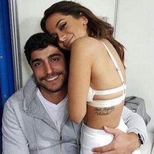 Anitta se casou com Thiago Magalhães em separação total de bens de acordo com o colunista Leo Dias nesta sexta-feira, dia 17 de novembro de 2017