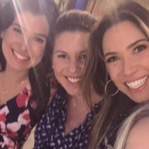 Patricia Abravanel posa com as irmãs grávidas, em 18 de novembro de 2017: 'Imagina a festa'