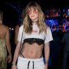 Aline Gotschalg ousou no visual, deixando as lingeries à mostra, para curtir o evento sertanejo Festeja, em 4 de novembro de 2017