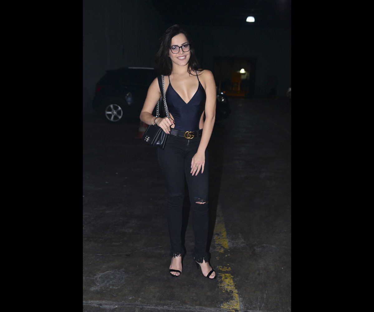 Foto Emilly Ara Jo Encontrou Jota Am Ncio Recentemente Em Uma Balada Mas Evitou Posar Para